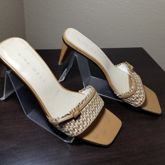 Nine West- 6M -Tan & White Heeled Slide Sandals - Picture 6 of 7